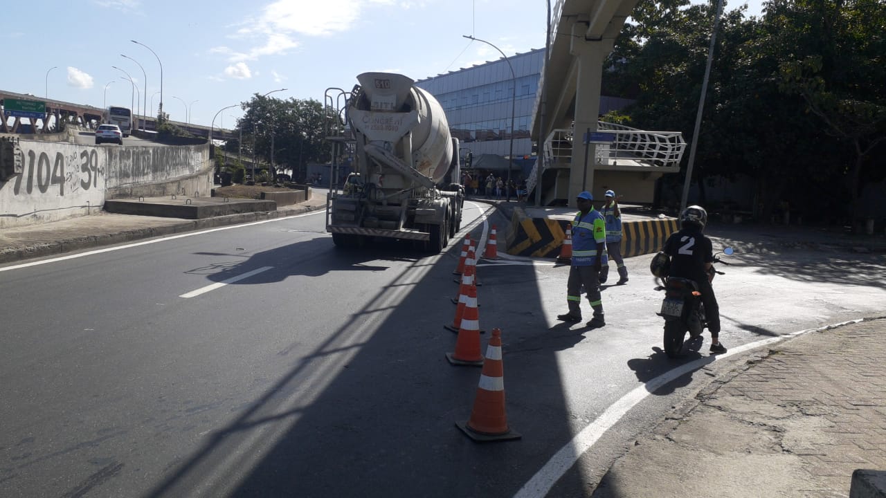 Rua Carlos Seidl, no Caju, terá interdição para obra emergencial - Prefeitura da Cidade do Rio de Janeiro