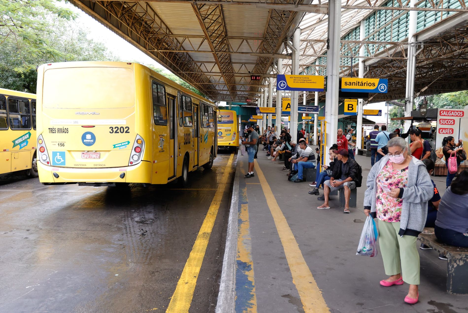 Prefeitura quer escutar a população para saber qual o ônibus ideal
