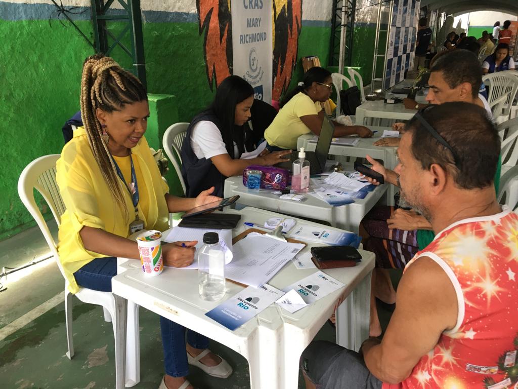 Prefeitura atende 749 pessoas na comunidade Boca do Mato, no Complexo do Lins, com o programa Favela com Dignidade - Prefeitura da Cidade do Rio de Janeiro