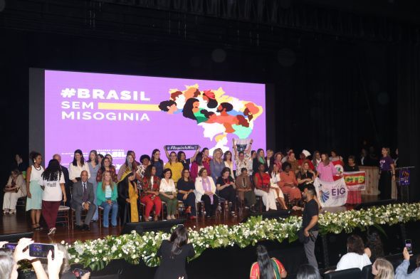 Prefeitura de Cuiab | Primeira-dama de Cuiab participa do lanamento do Brasil Sem Misoginia em Braslia
