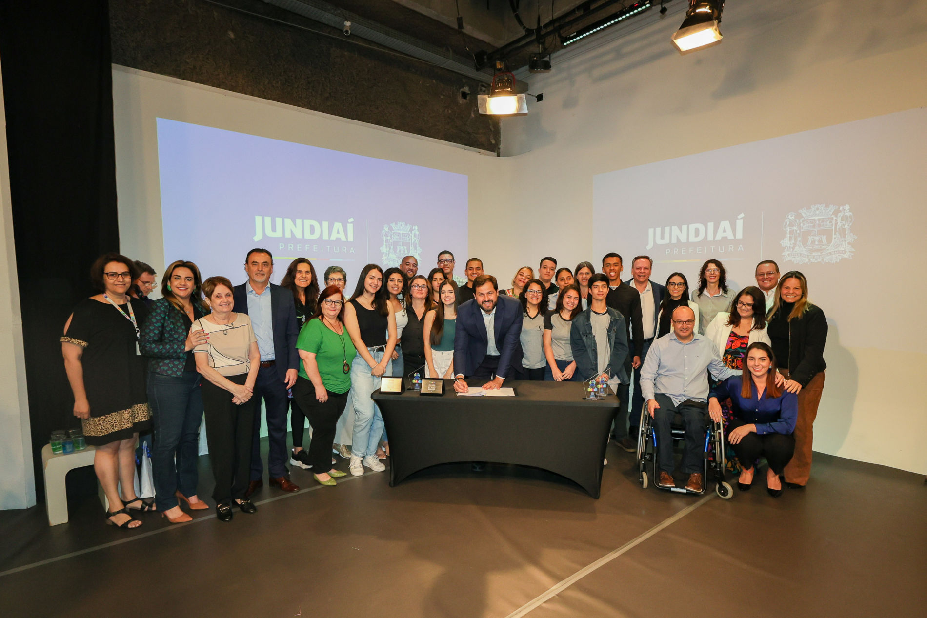 Casa Civil conclui projeto Escola Cidadã com assinatura de novo Projeto de Lei