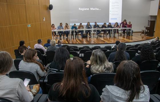 Importncia de conhecer o Cadastro nico tema de reunio do CMAS