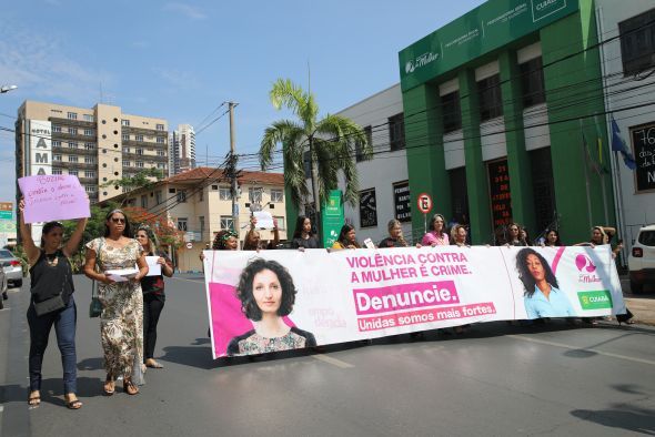 Prefeitura de Cuiab | Abertura da campanha 21 Dias de Ativismo Pelo Fim da Violncia Contra Mulher aborda as diversas manifestaes de violncia de gnero