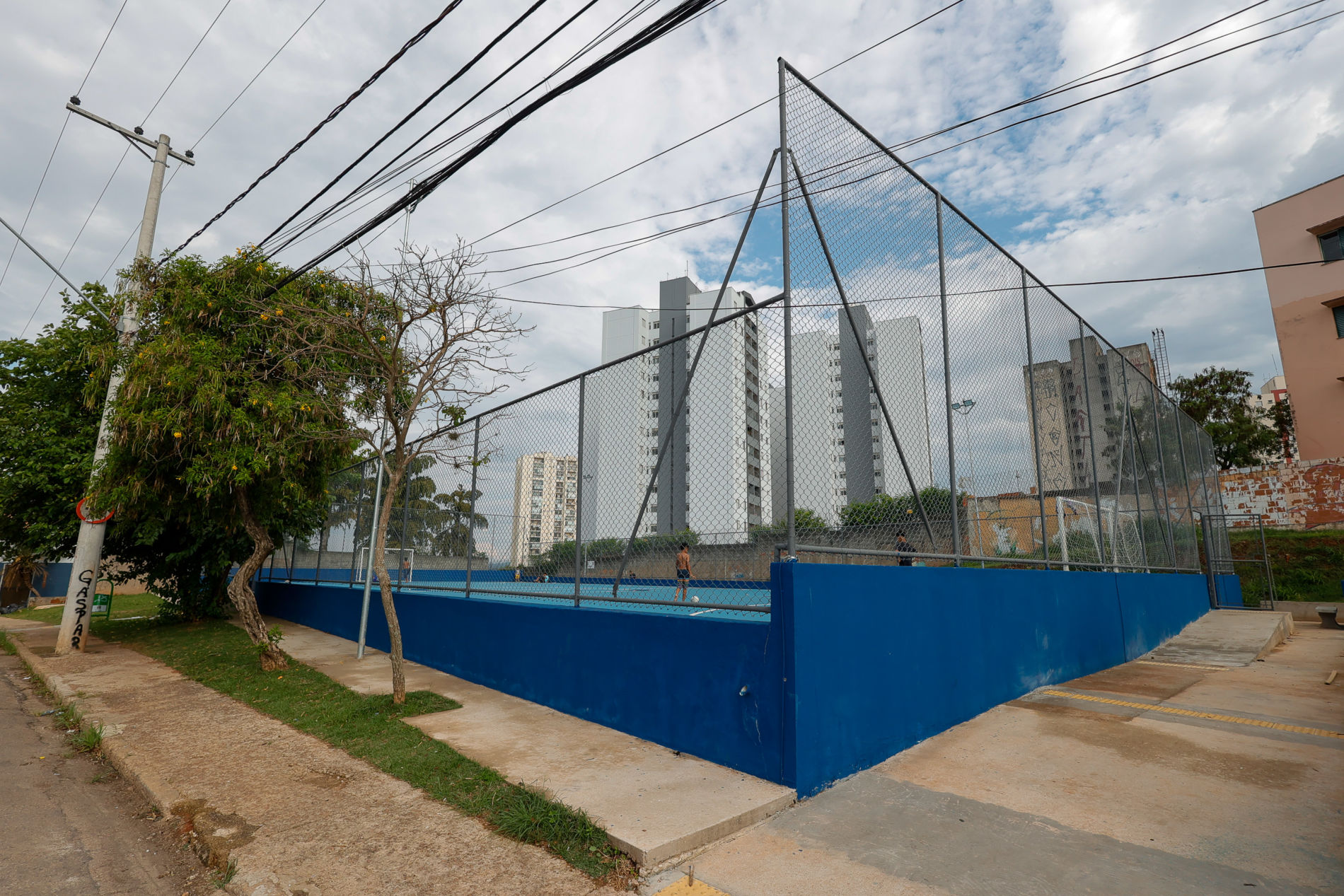 Vila Ana terá quadra sintética para diversão das famílias