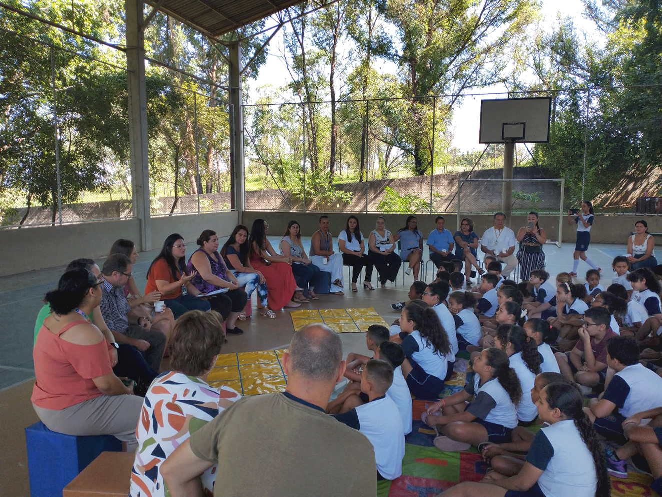 Alunos da João Luiz de Campos acompanham ações do Servidor Consciente Recicla