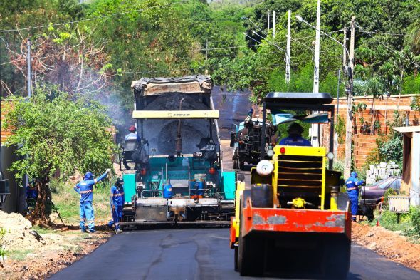 Prefeitura de Cuiab | Bairro Tijucal ter 72 ruas recapeadas em ao histrica da Prefeitura de Cuiab