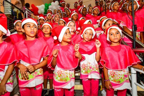 Prefeitura de Cuiab | Cantata de Natal dos corais Siminina e UFMT abre a programao festiva da Prefeitura de Cuiab neste domingo (10), no Parque das guas