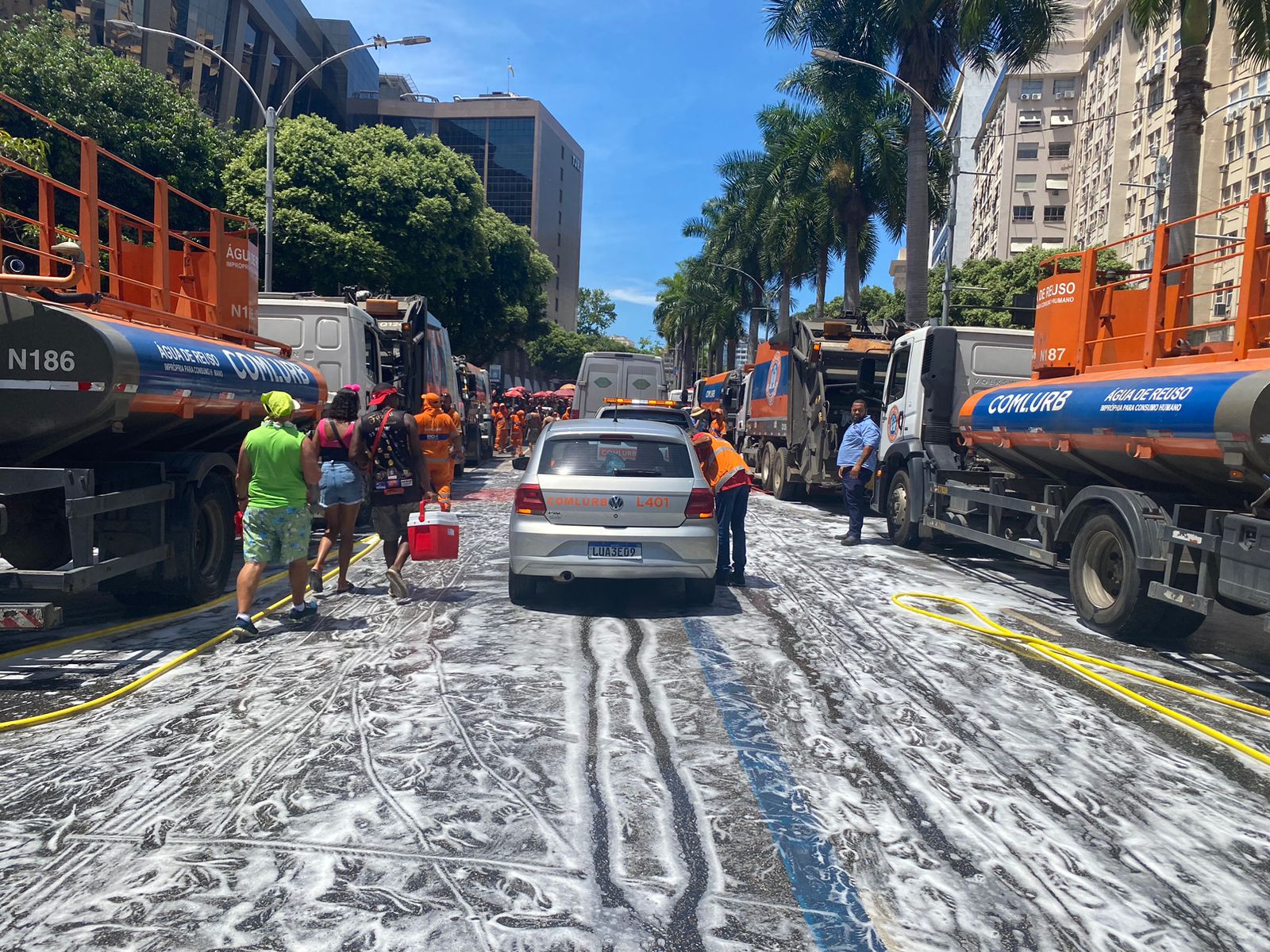 Carnaval 2024: Comlurb prepara megaoperação de limpeza para os blocos de rua neste fim de semana - Prefeitura da Cidade do Rio de Janeiro