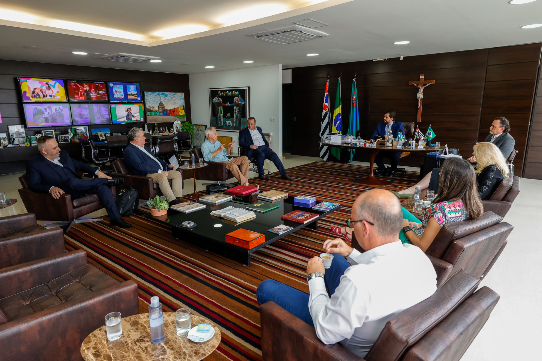 Consultores do Sebrae vêm a Jundiaí para conhecer o Sistema Compra Aberta
