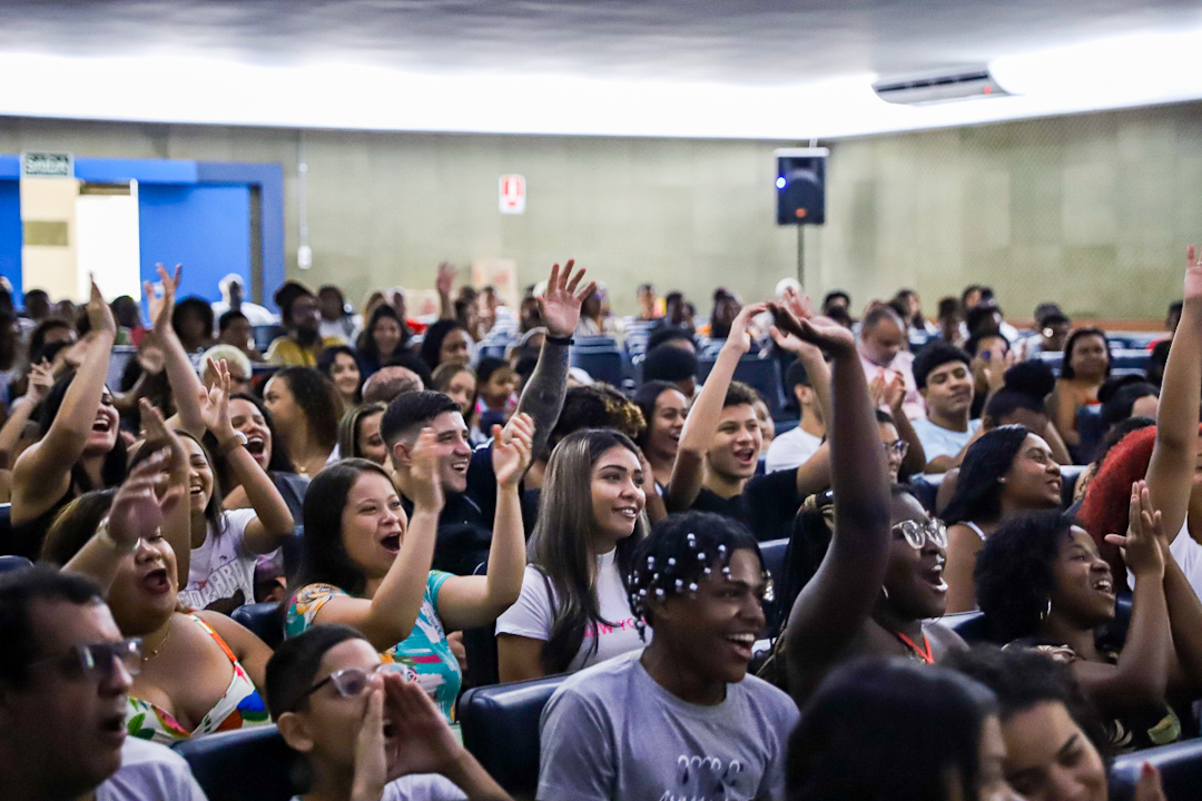 Emprega JUV forma 300 jovens de favelas das zonas Norte e Sul em cursos de qualificação - Prefeitura da Cidade do Rio de Janeiro