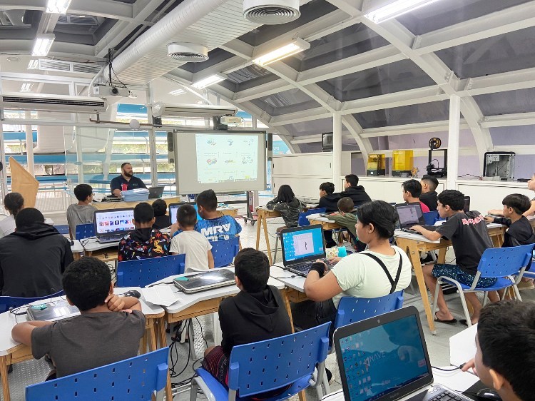 Naves do Conhecimento abrem inscrições para mais de 3 mil vagas em cursos gratuitos de tecnologia e empreendedorismo - Prefeitura da Cidade do Rio de Janeiro