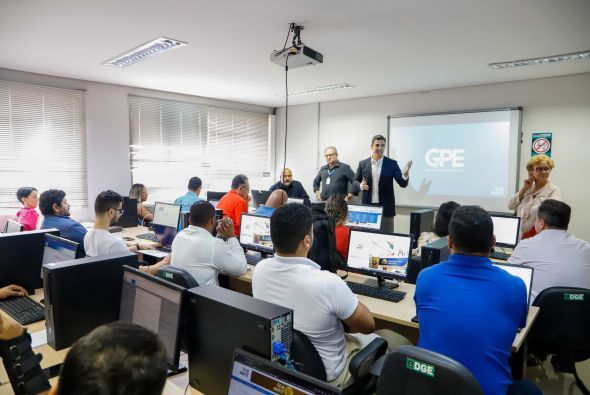 Prefeitura de Cuiab | Representantes da Prefeitura de Cuiab participam de treinamento do TCE para aprimorar o monitoramento de metas em nova plataforma