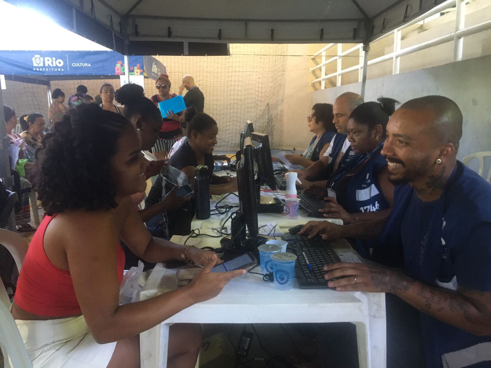 Programa Favela com Dignidade leva serviços gratuitos para os moradores de Acari no sábado - Prefeitura da Cidade do Rio de Janeiro