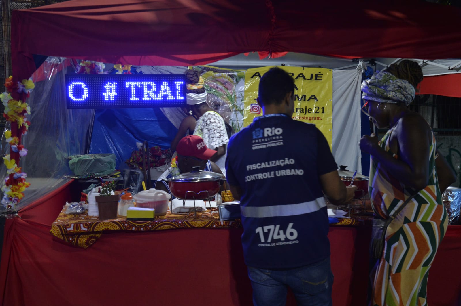 Seop abre 250 inscrições para ambulantes que desejarem trabalhar em pontos fixos no carnaval - Prefeitura da Cidade do Rio de Janeiro