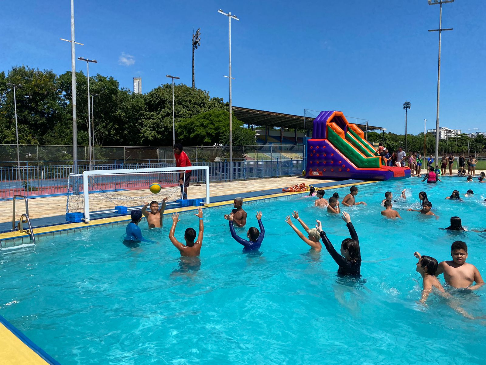 Vilas Olímpicas e os parques Radical de Deodoro e Olímpico abrem inscrições para colônias de férias - Prefeitura da Cidade do Rio de Janeiro