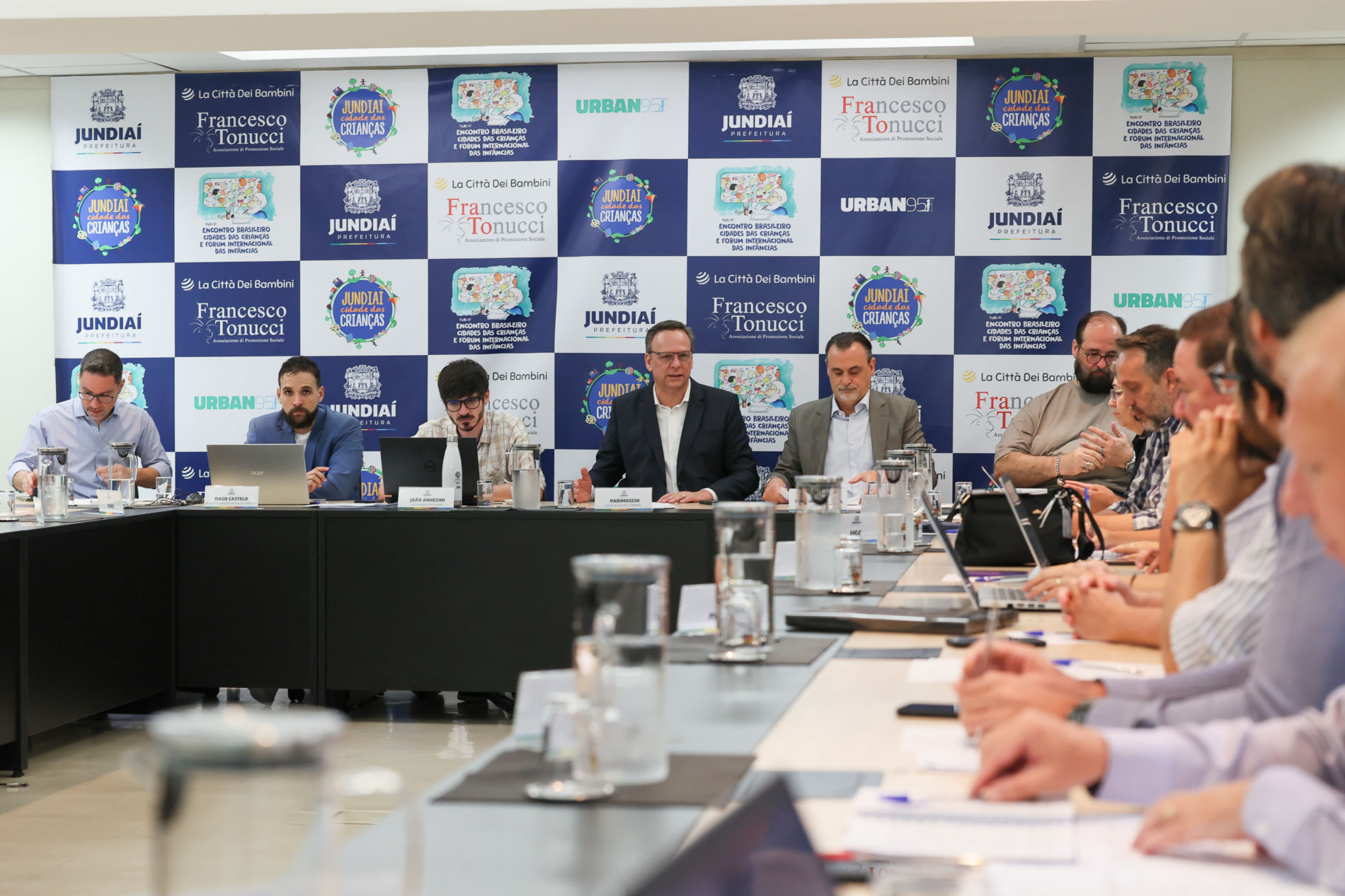 Avanço em obras é monitorado em reunião de gestores