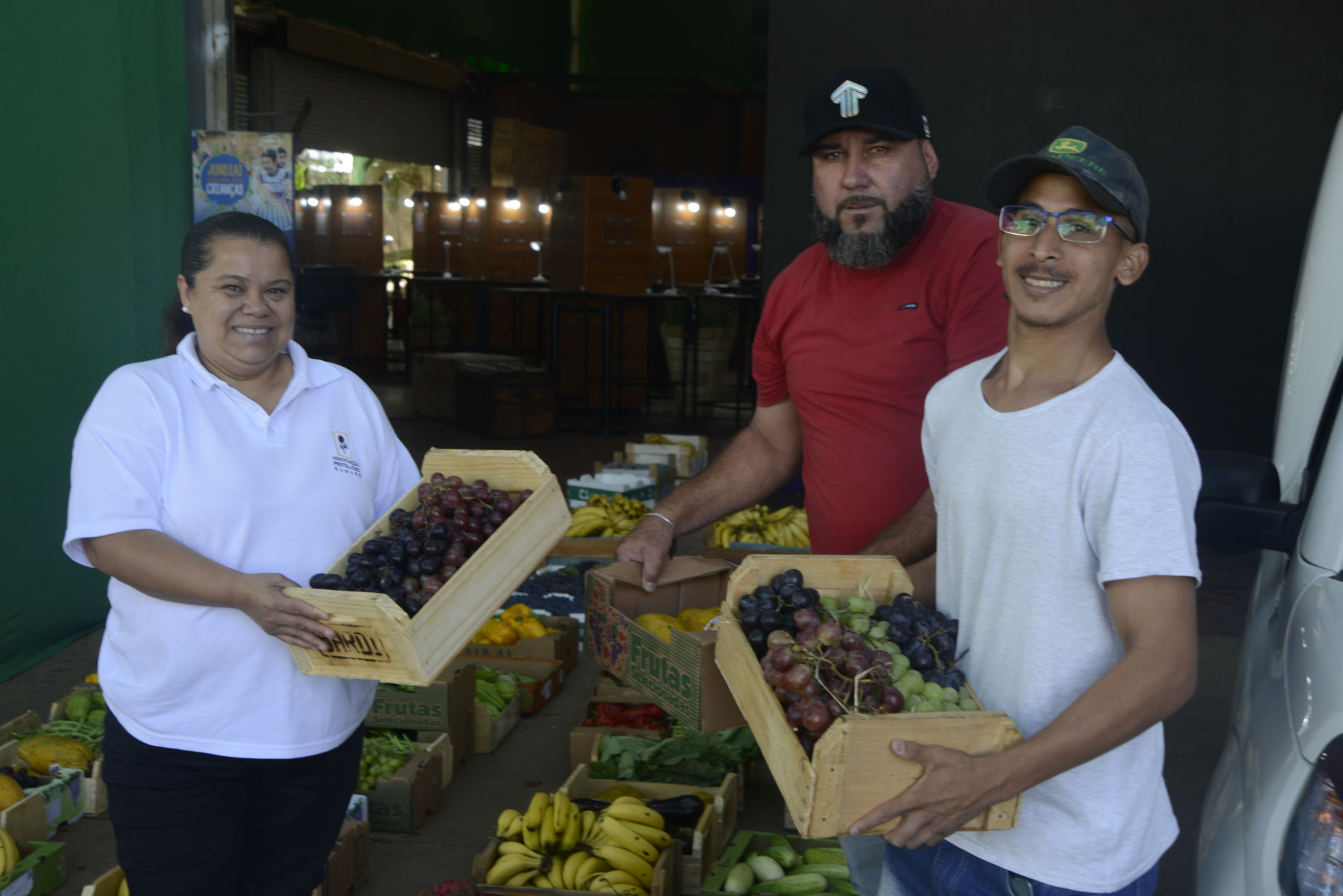 Festa da Uva: Frutas, verduras e legumes expostos vão para entidades assistenciais de Jundiaí