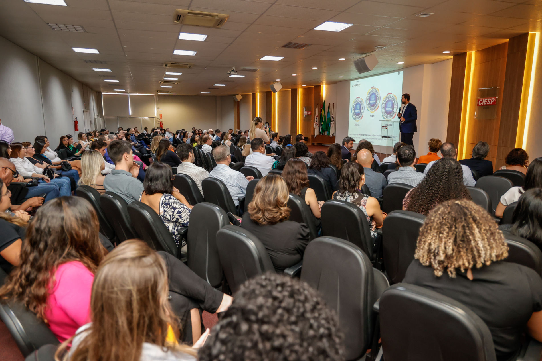 Prefeitura lança selo ‘Empresa Amiga dos Direitos Humanos’, com adesão de multinacionais